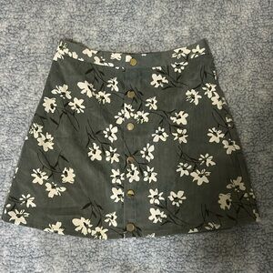 Green Floral Snap Down Skirt